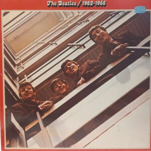 THE BEATLES – 1962-1966 (RED ALBUM) ON